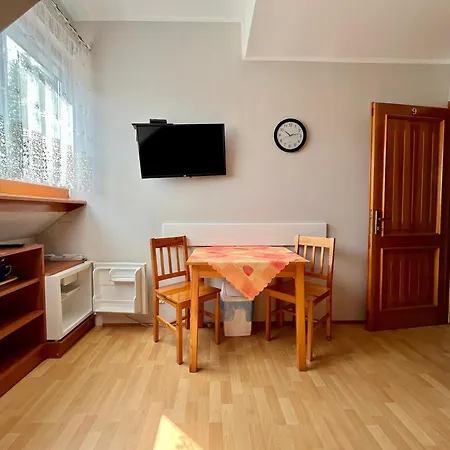 Pokoje gościnne Pod bocianami-2